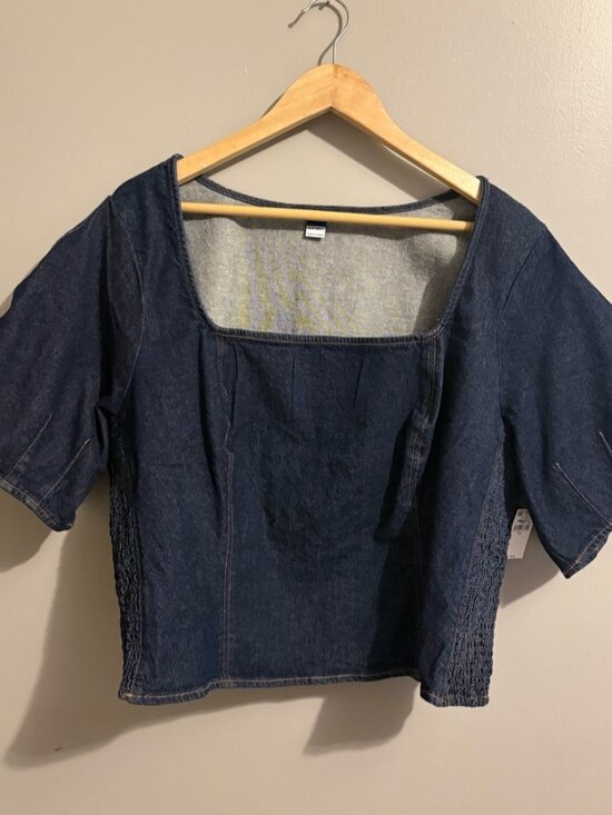 Tops - Square Neck Cropped Top